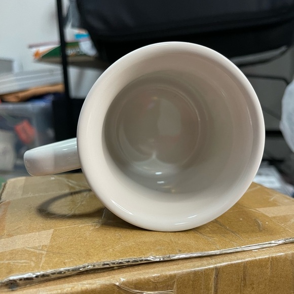 "Dune" 12 Oz LE CREUSET 4" Tall Mug NWT Stoneware Coffee Cup Almond - Picture 3 of 4